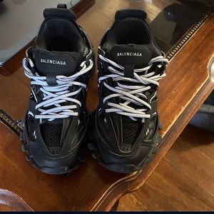 BALENCIAGA TRACKS SIZE 8.5